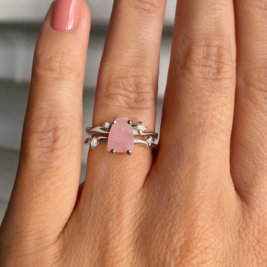 Rose Quartz Ring - Flow - Solid Gold - on hand white gold