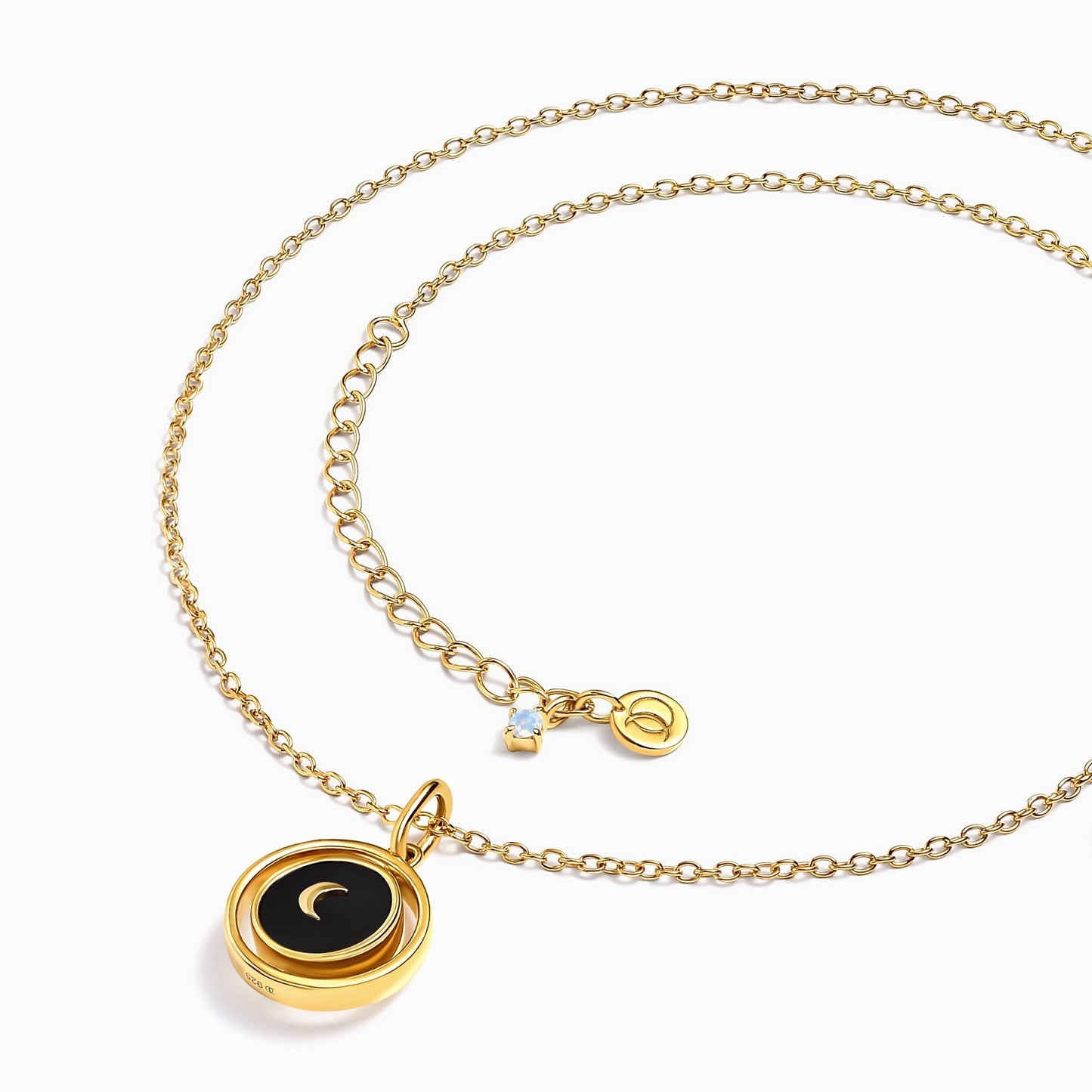 Black Onyx Pearl Necklace - Yellow Gold Vermeil lap shot