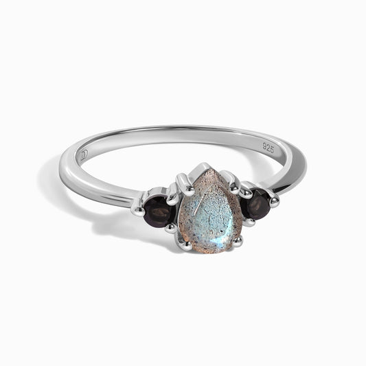 Divine Protection Set - Lania Ring silver detail