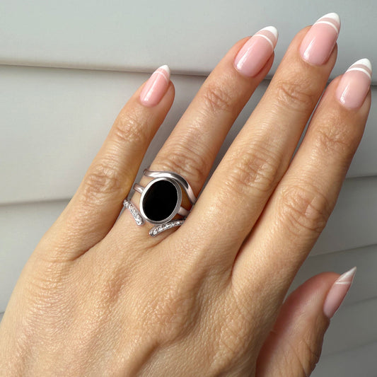Enfolded Black Onyx & Infinite & Waves Rings - lifestyle silver