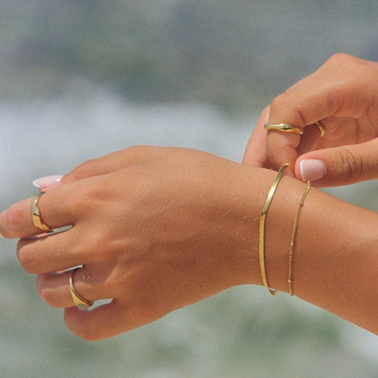 Dune Ring - gold-bold-ring