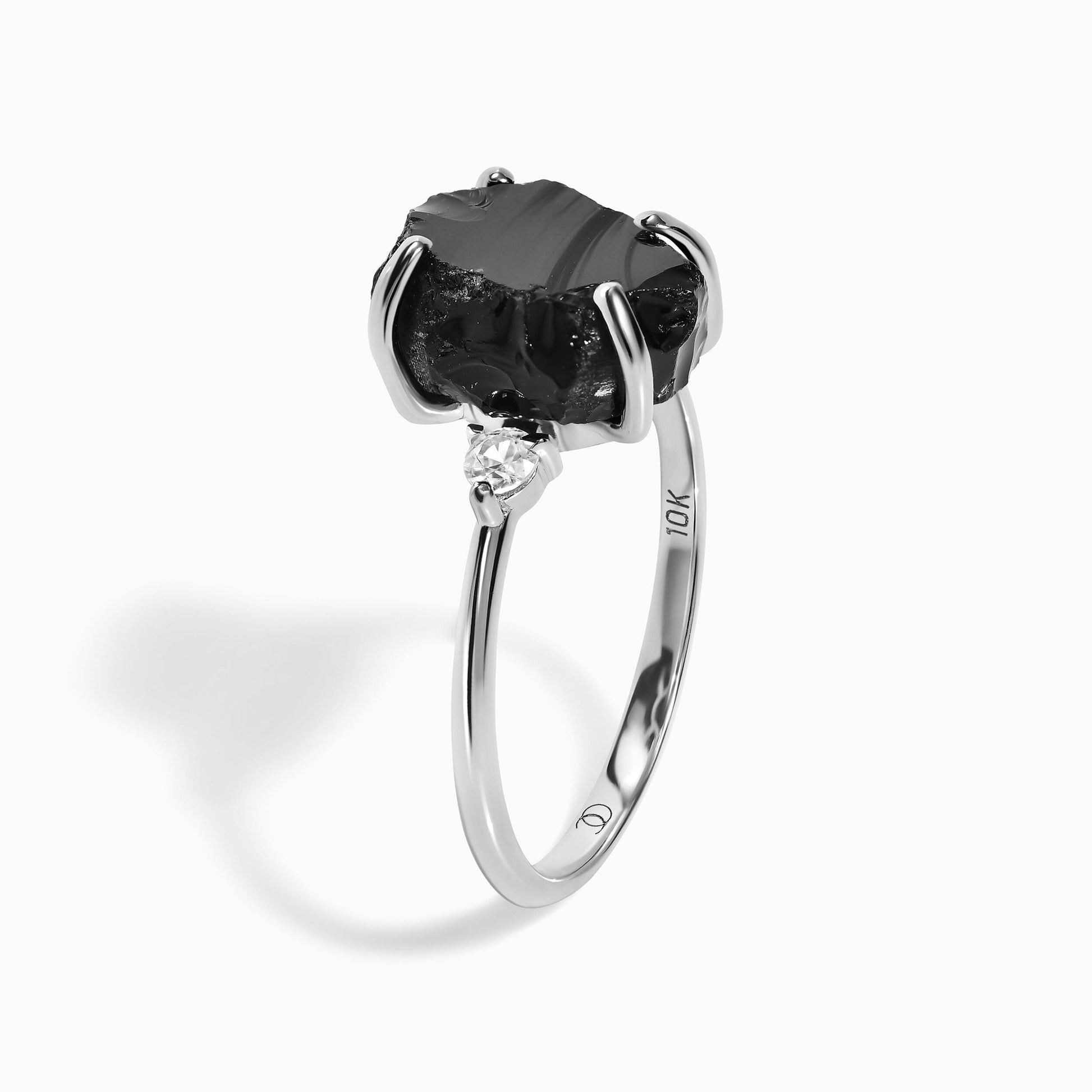 Raw Allure ring white gold angle