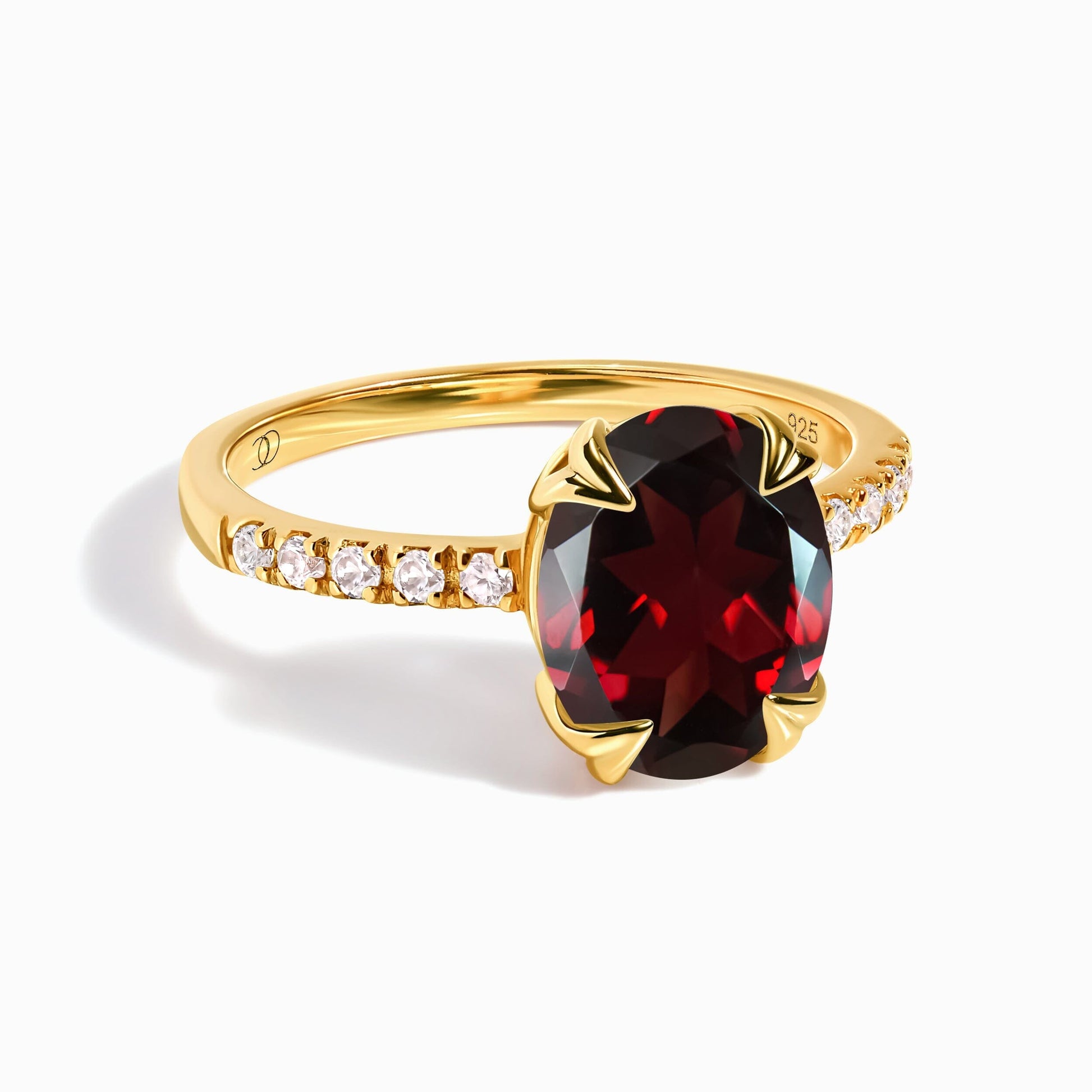 Garnet Ring - Harlow - yellow gold