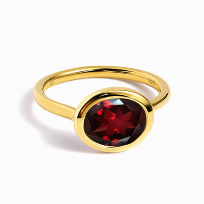 Skin-Touch garnet ring yellow gold