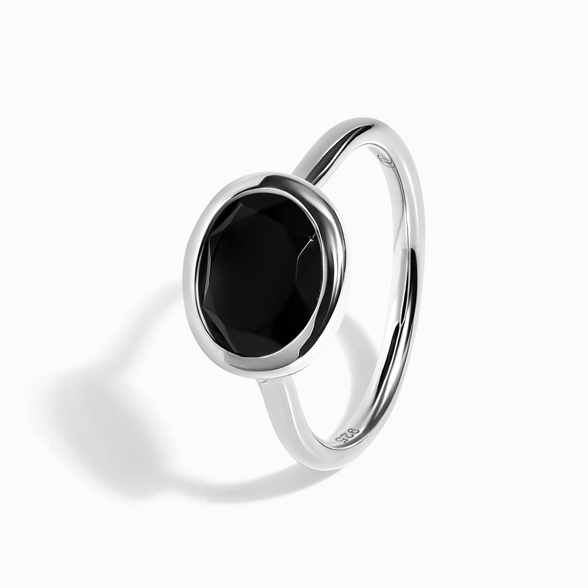 Black Obsidian Ring - Skin-Touch - silver angle