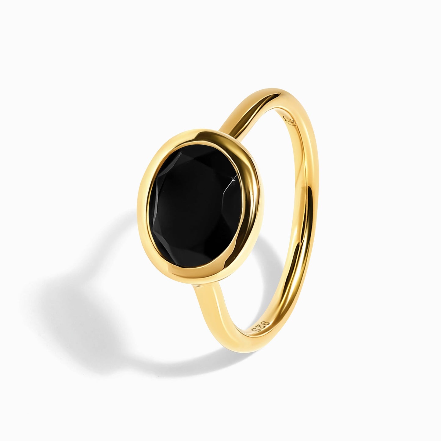 Black Obsidian Ring - Skin-Touch - yellow gold angle