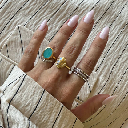 Moonstone Ring - Goddess - dual-sided detail