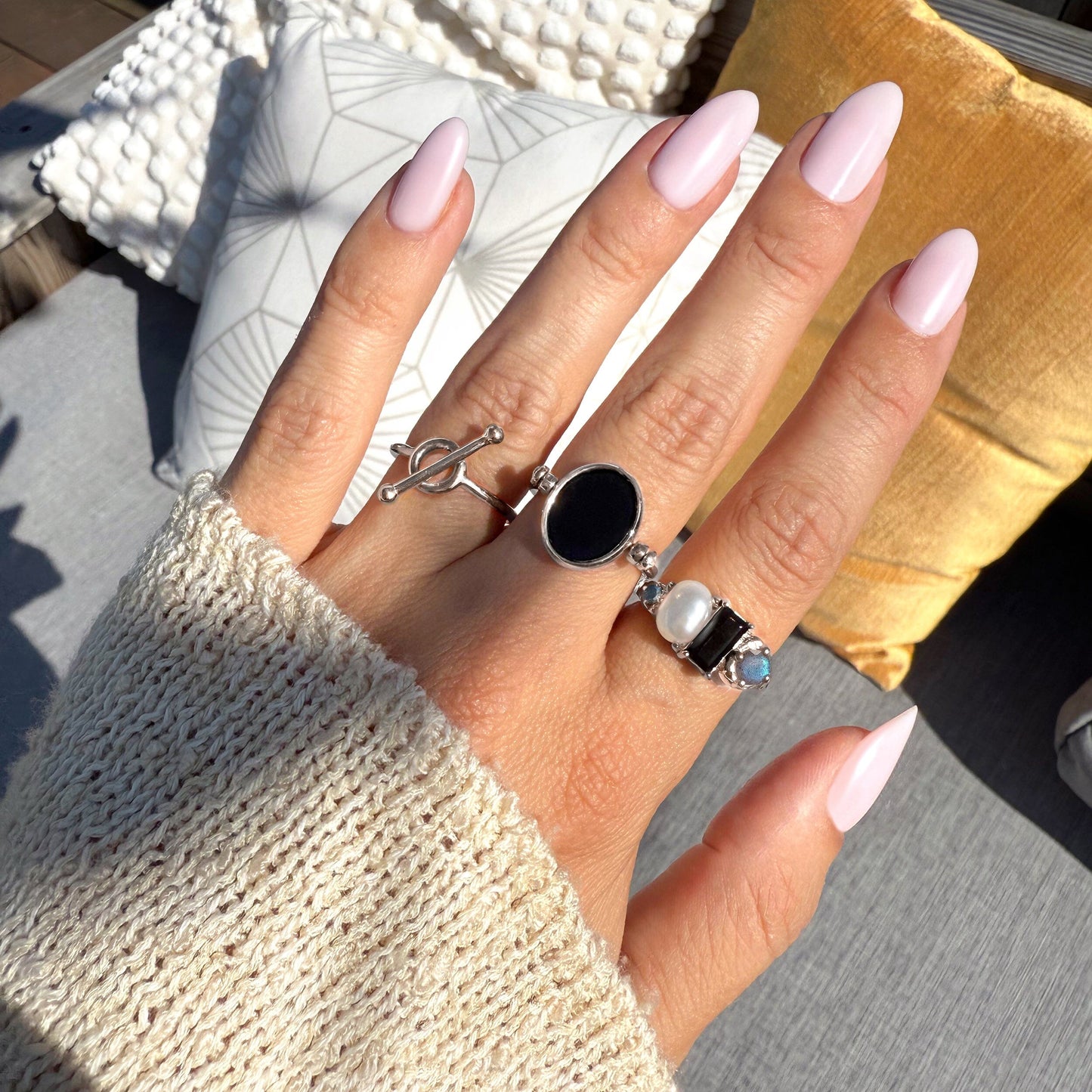 Black Onyx Mother of Pearl Fidget Ring - silver turning touch