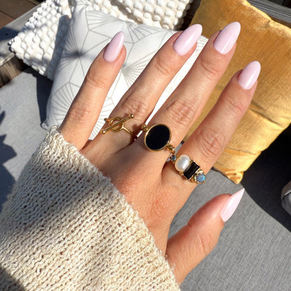 Black Onyx Mother of Pearl Fidget Ring - yellow gold turning touch