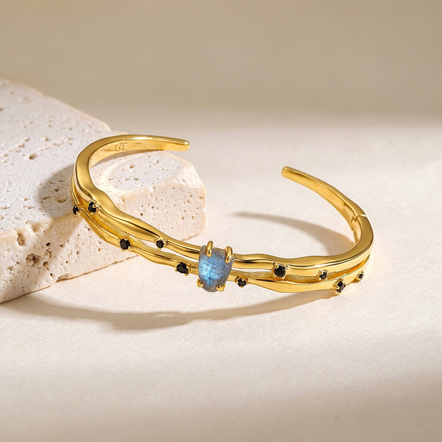 Labradorite Cuff - Flow