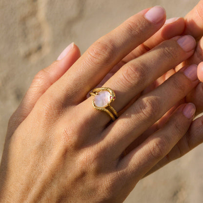 Mother of Pearl Ruby Ring Serpent - yellow gold model