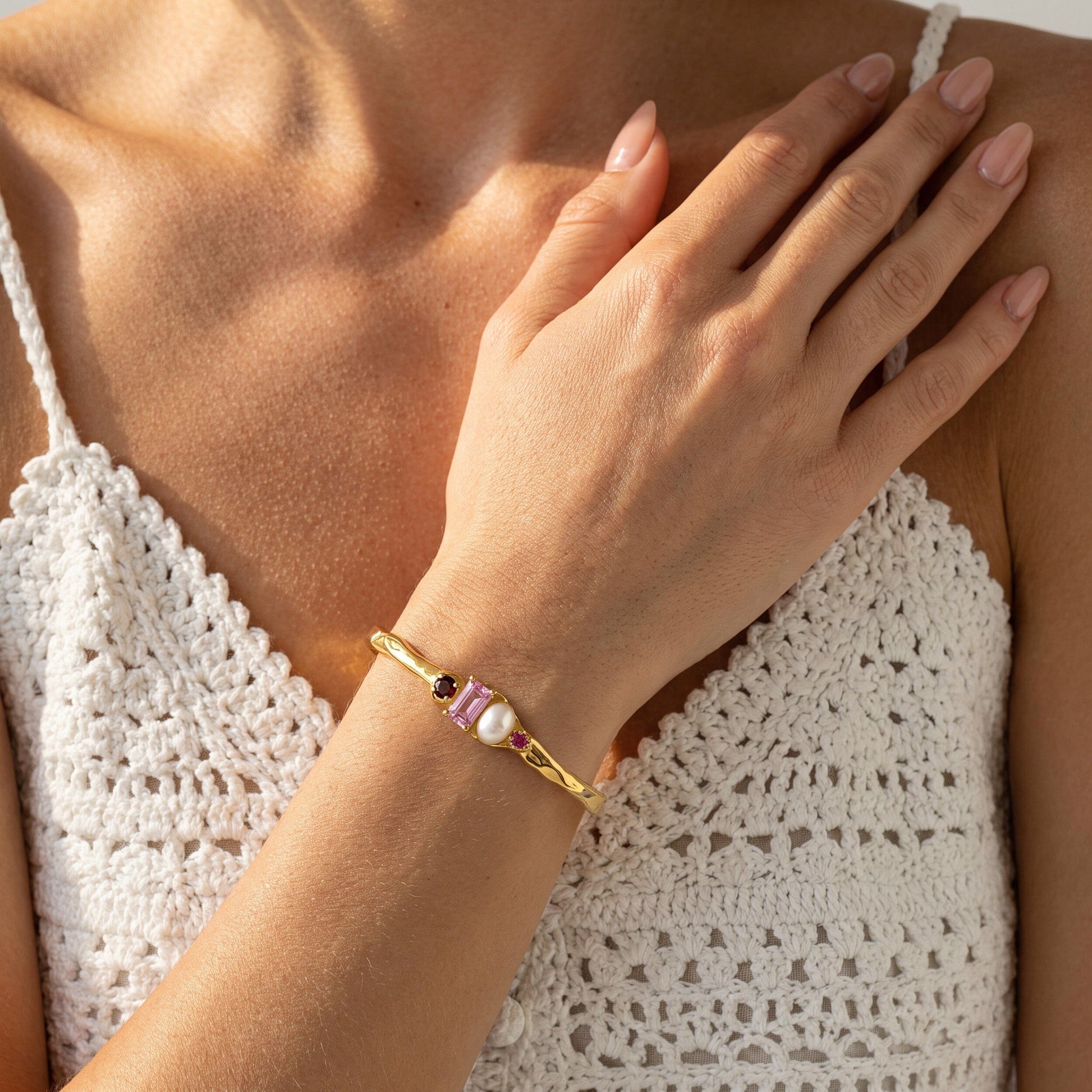 Rhodolite Garnet Pearl Cuff - Treasure - yellow gold detail