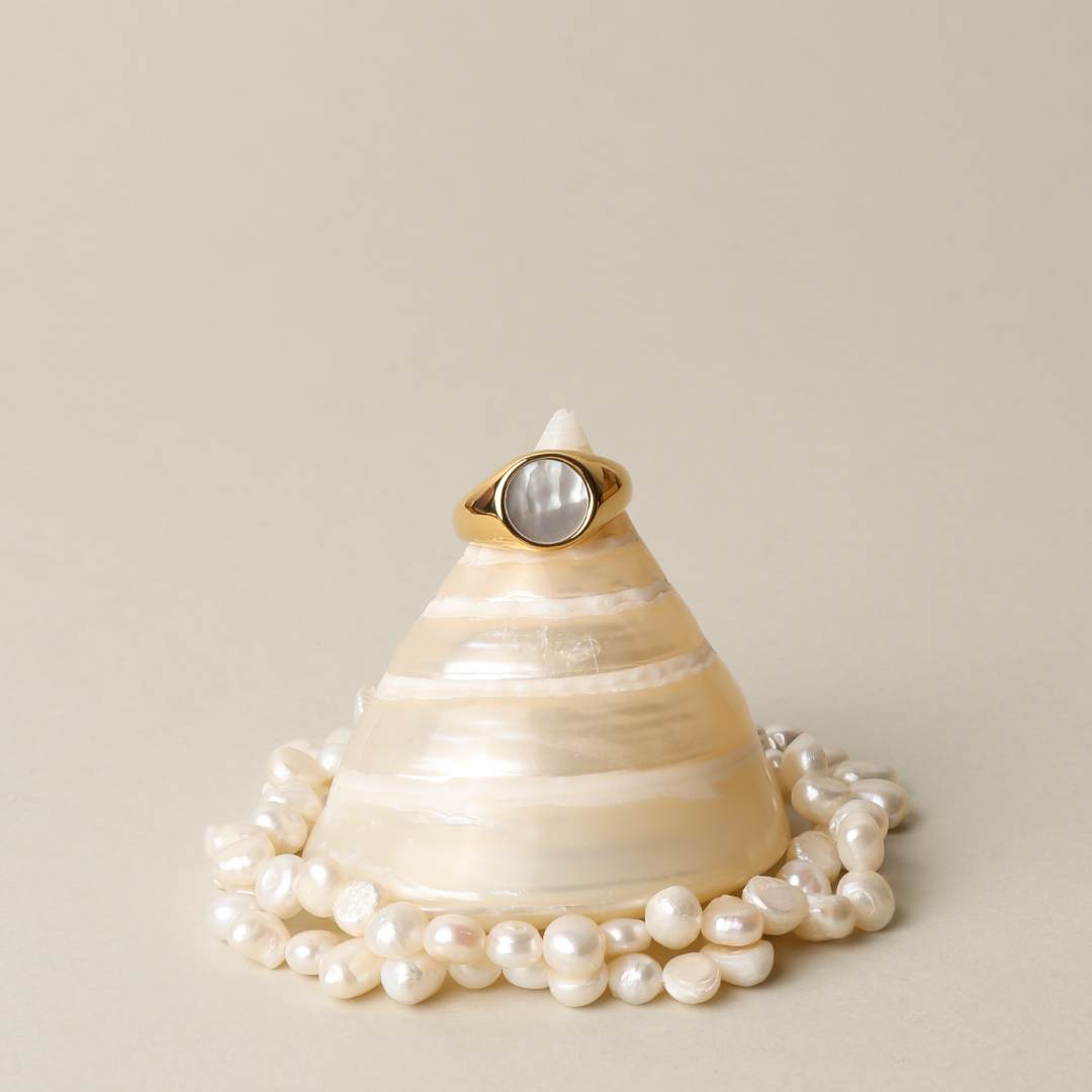 Mother Of Pearl Ring - gold with pearls