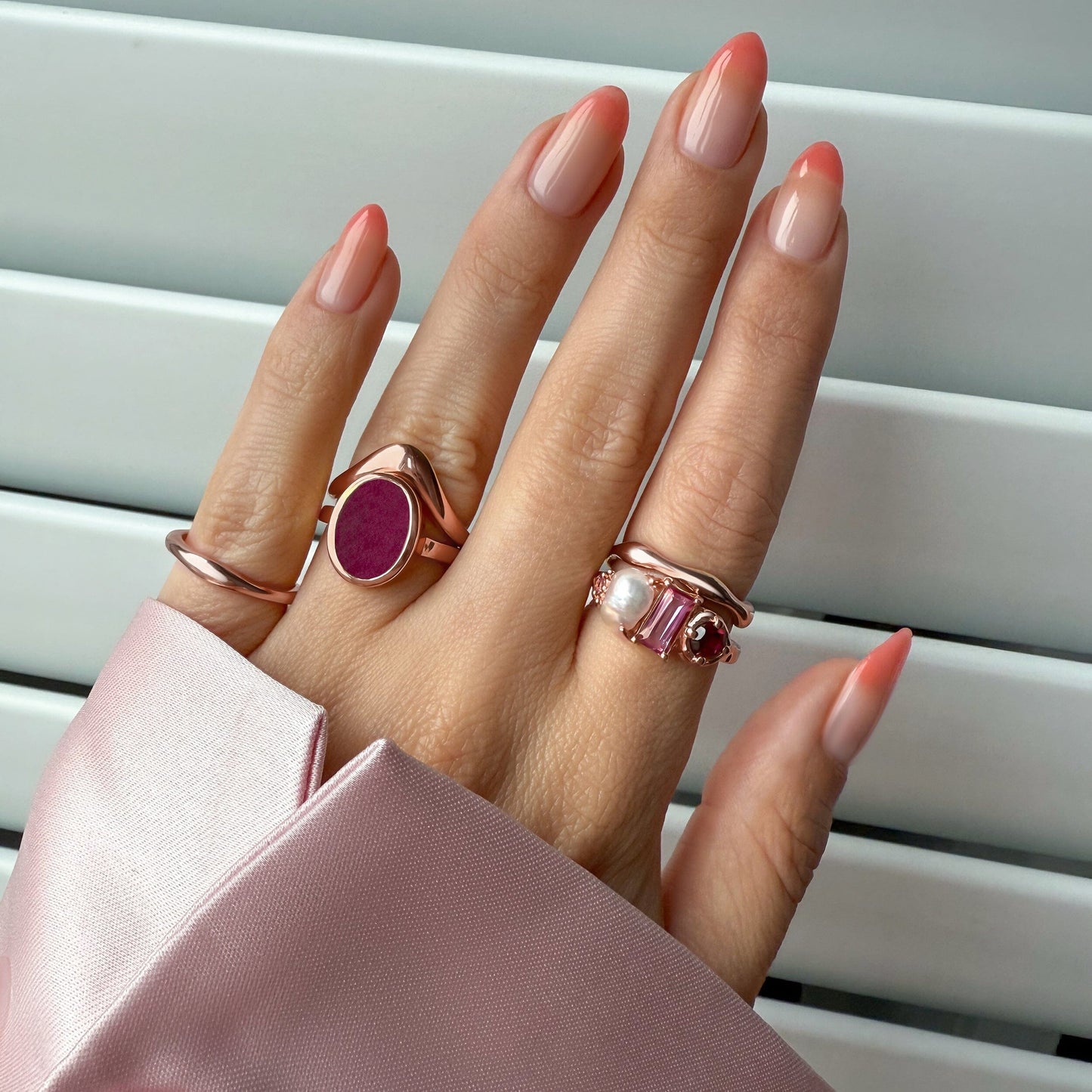 Treasure ring rose gold detail