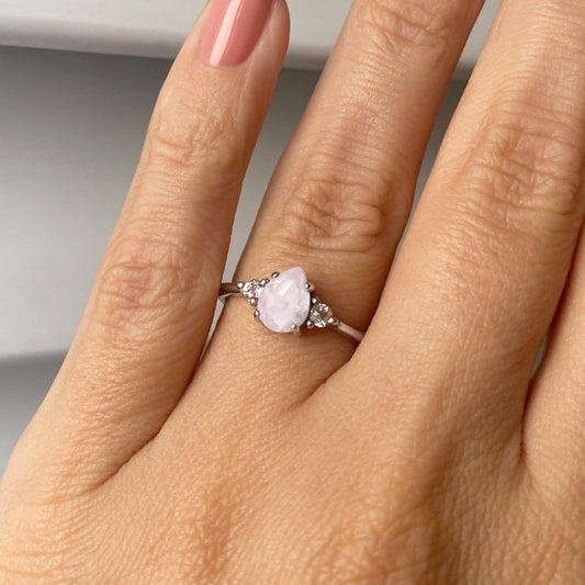 Rose Quartz Ring - Lania - silver detail