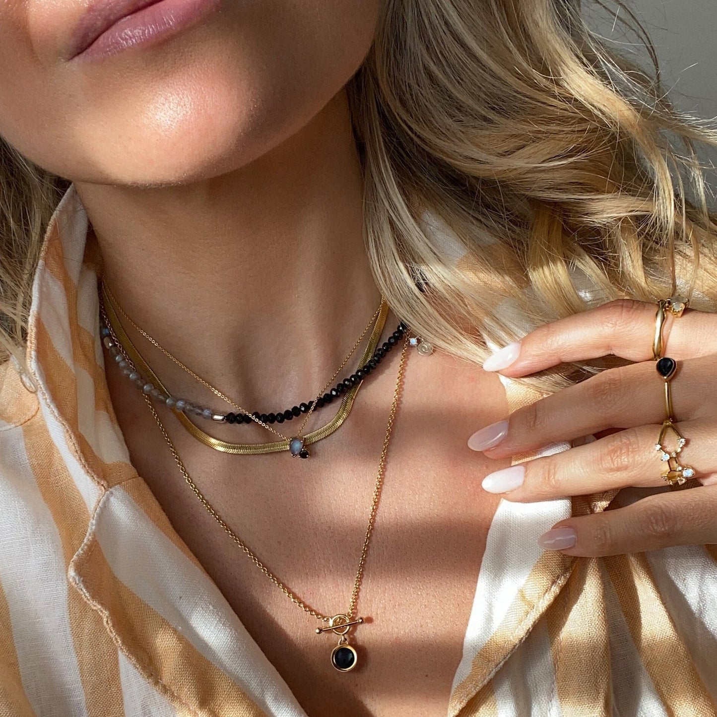 Toi Et Moi Necklace - worn yellow gold detail