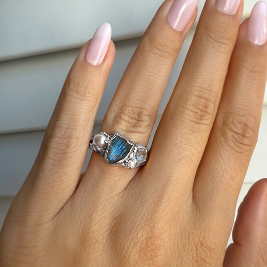 Labradorite Pearl Ring - Heirloom - Sterling Silver on hand
