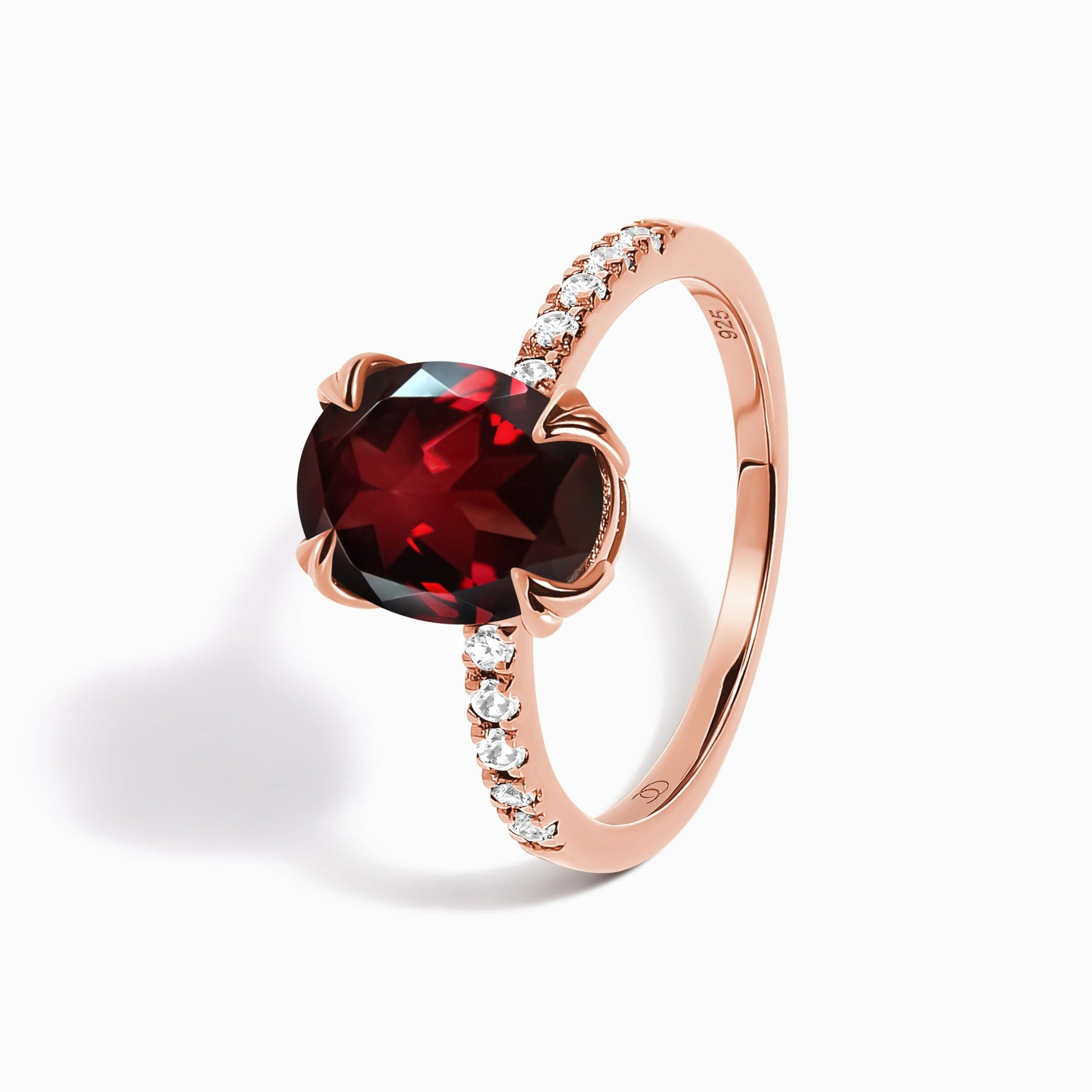 Garnet Ring - Harlow - rose gold detail