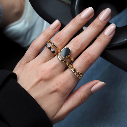 Black Onyx Ring - Stardust Band macro