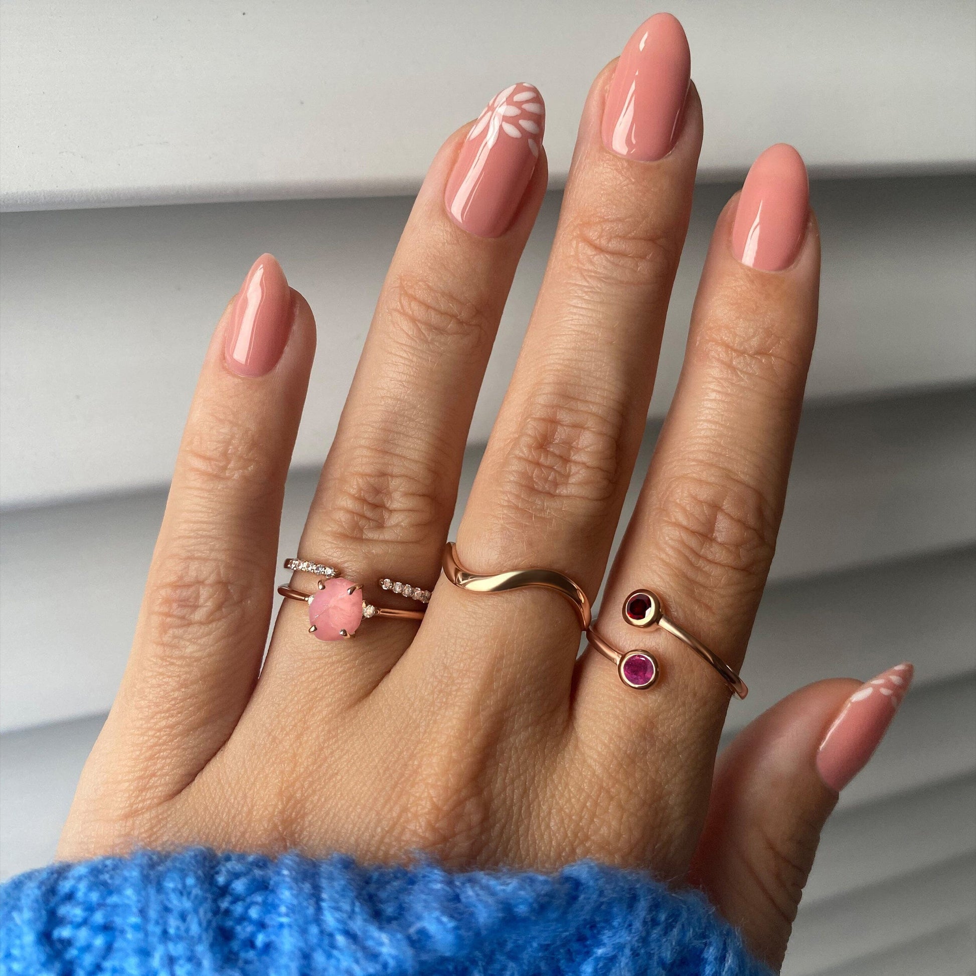 Rose Quartz Ring - Petite Raw Allure, rose gold macro