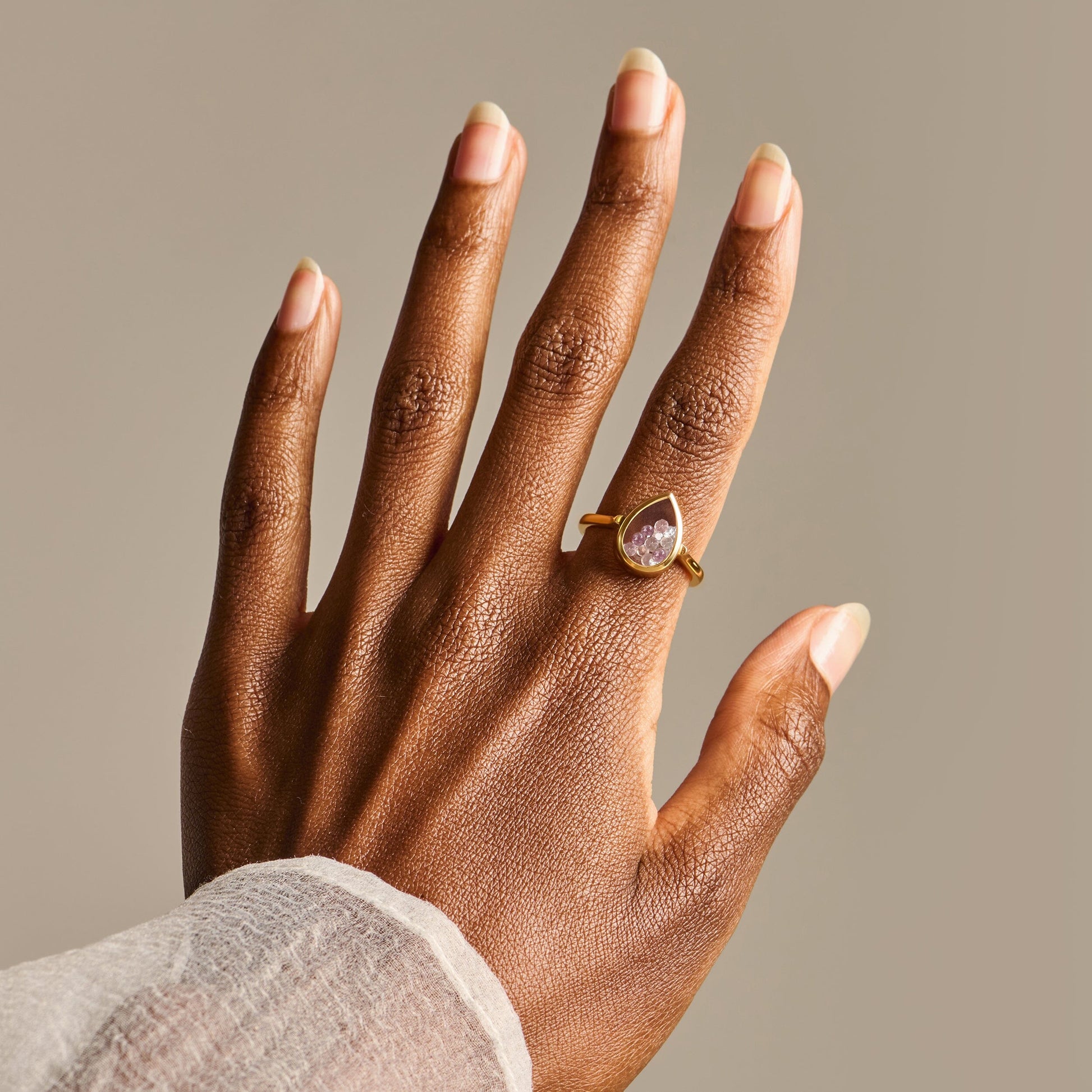 Rose Quartz Rhodolite Ring - Gem Glide - yellow gold detail