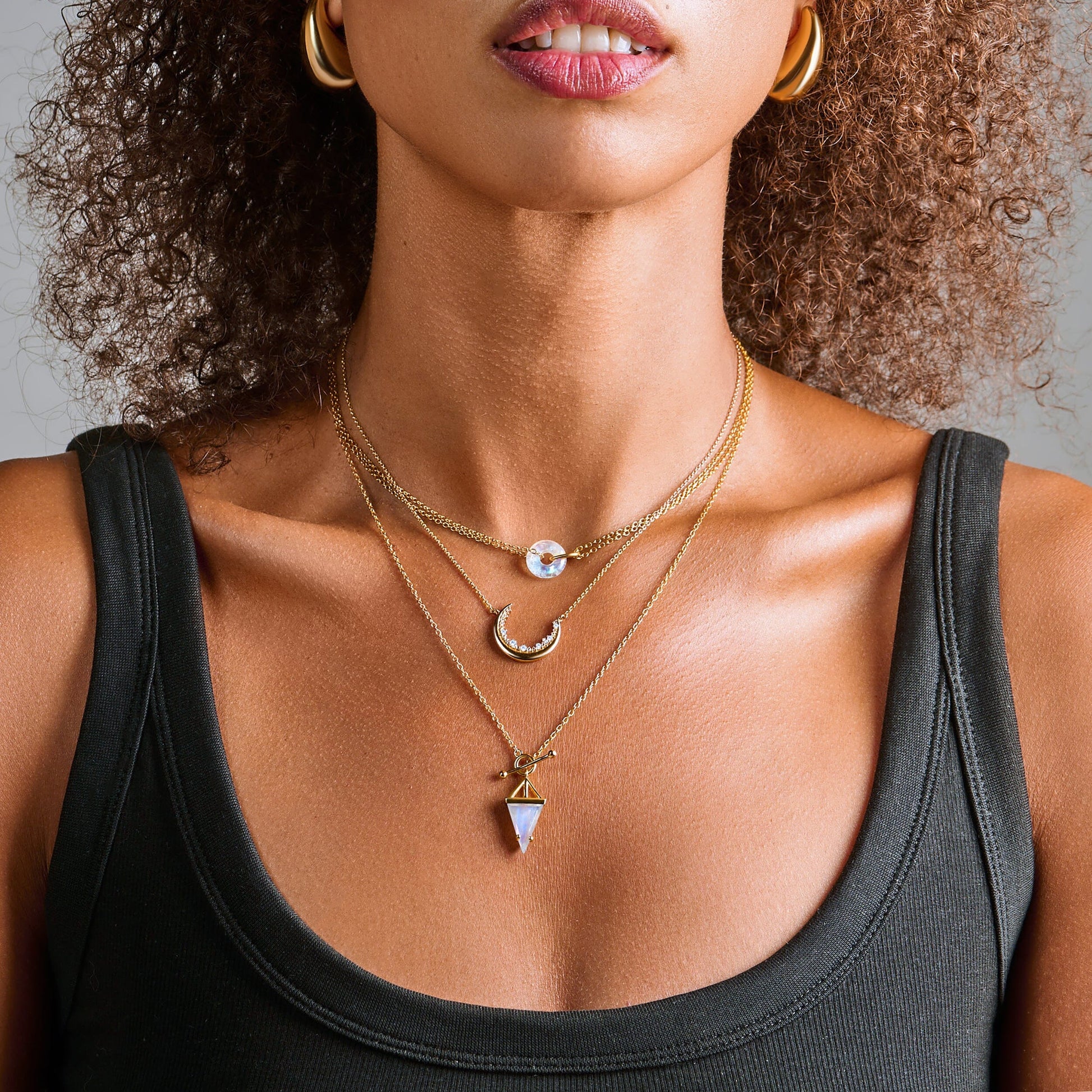 Moonstone Necklace - Ora - yellow gold vermeil close-up