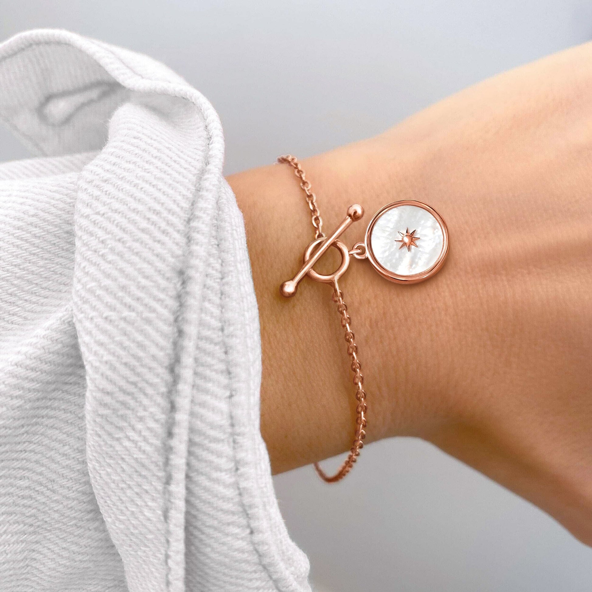 Mother of Pearl T-Lock Bracelet Sol - rose gold model