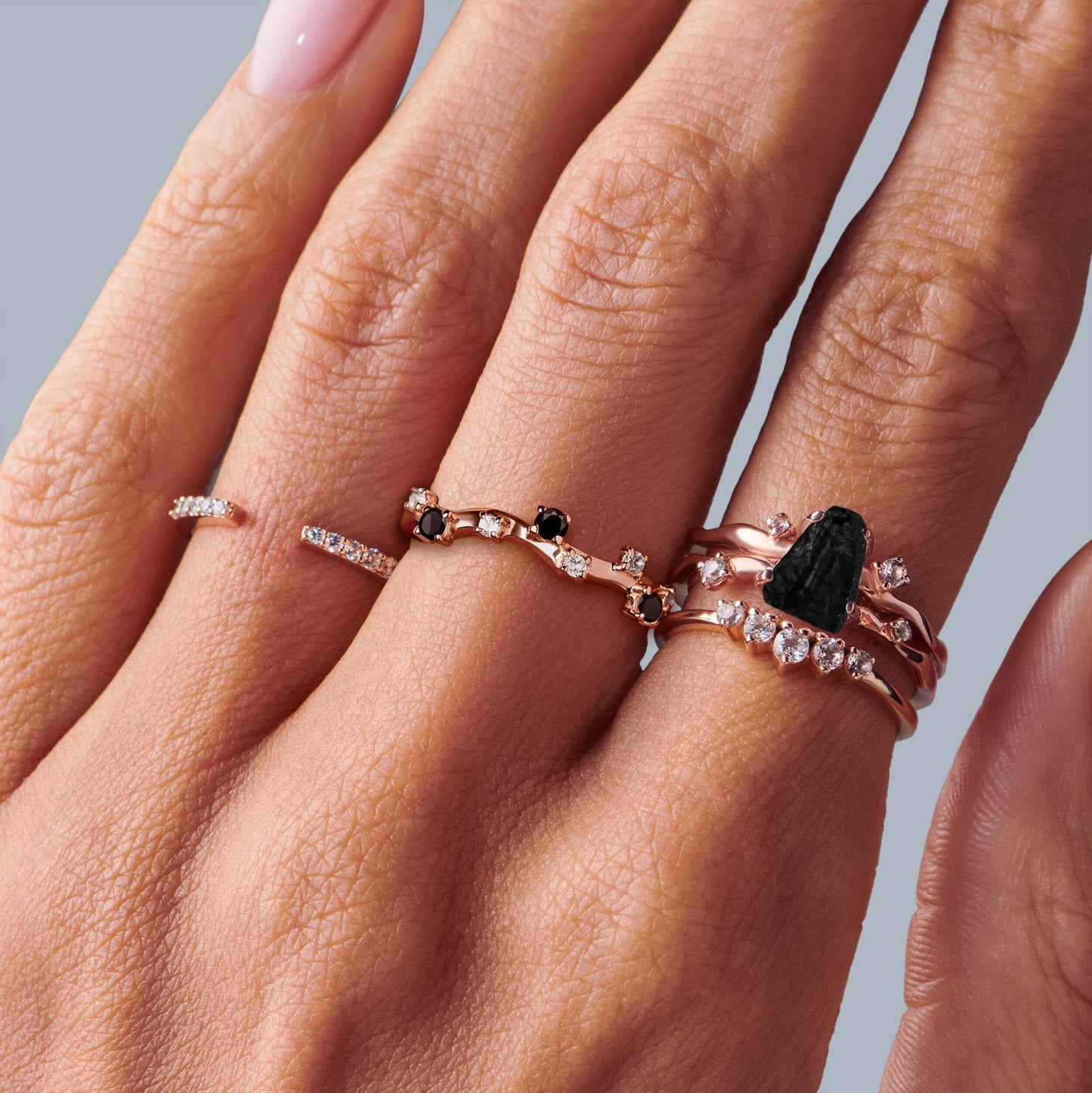 Flow-In-Strength Starter-Set - rose gold on hand