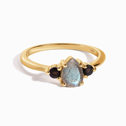 Divine Protection Set - Lania Ring yellow gold detail