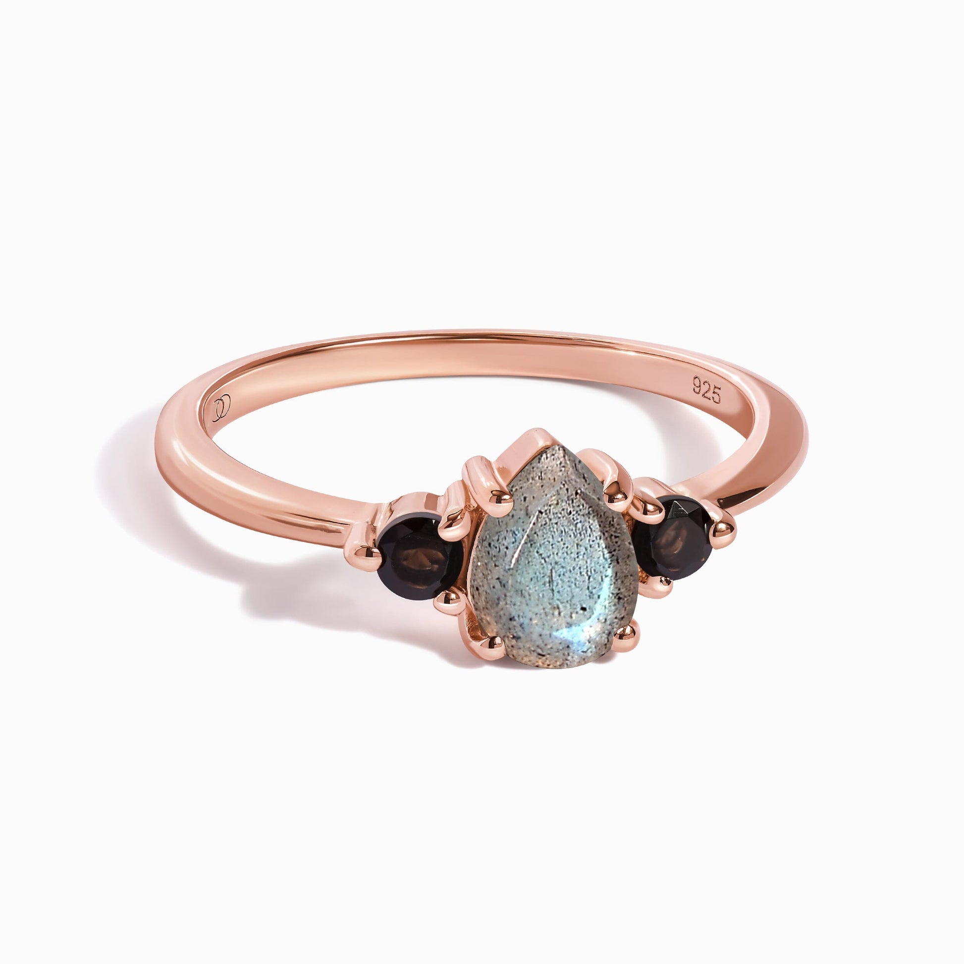 Divine Protection Set - Lania Ring rose gold detail