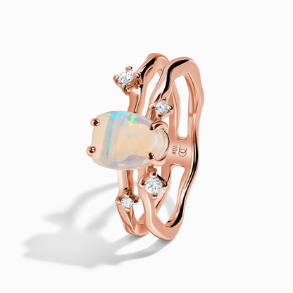 Opal Ring - Flow, solid rose gold detail