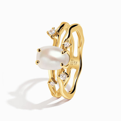 Pearl Ring Flow - yellow gold angle
