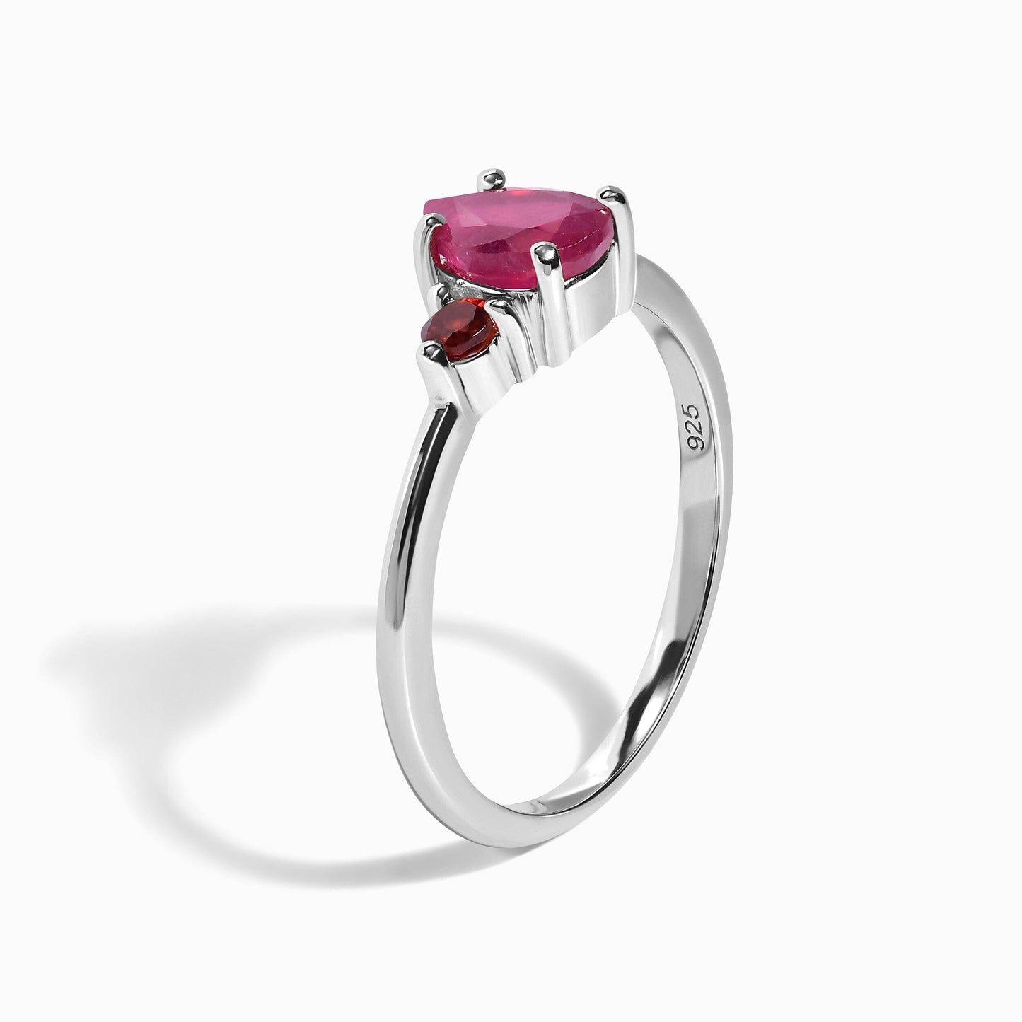 Ruby Garnet Ring - Lania - silver worn detail