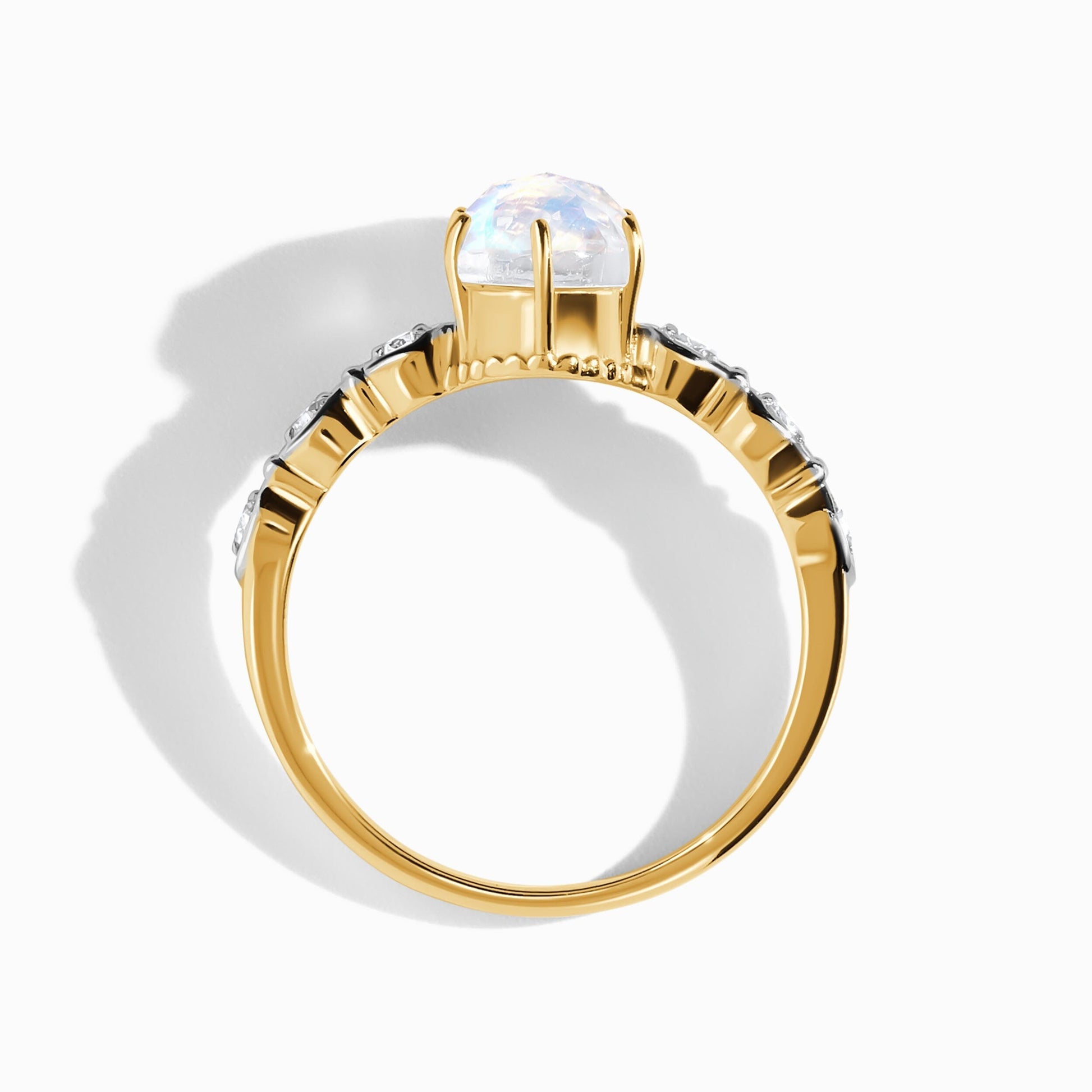 Mirth ring yellow gold angle