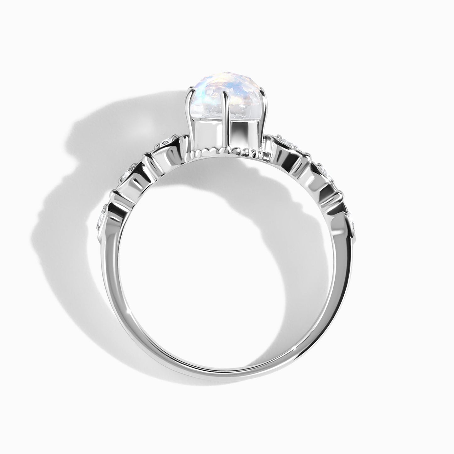 Mirth ring white gold angle