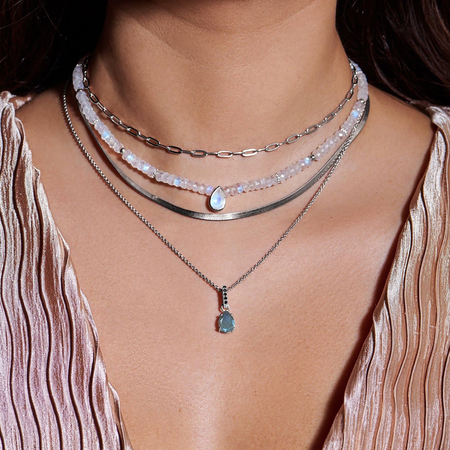 Labradorite Black Spinel Necklace - Sway - silver detail