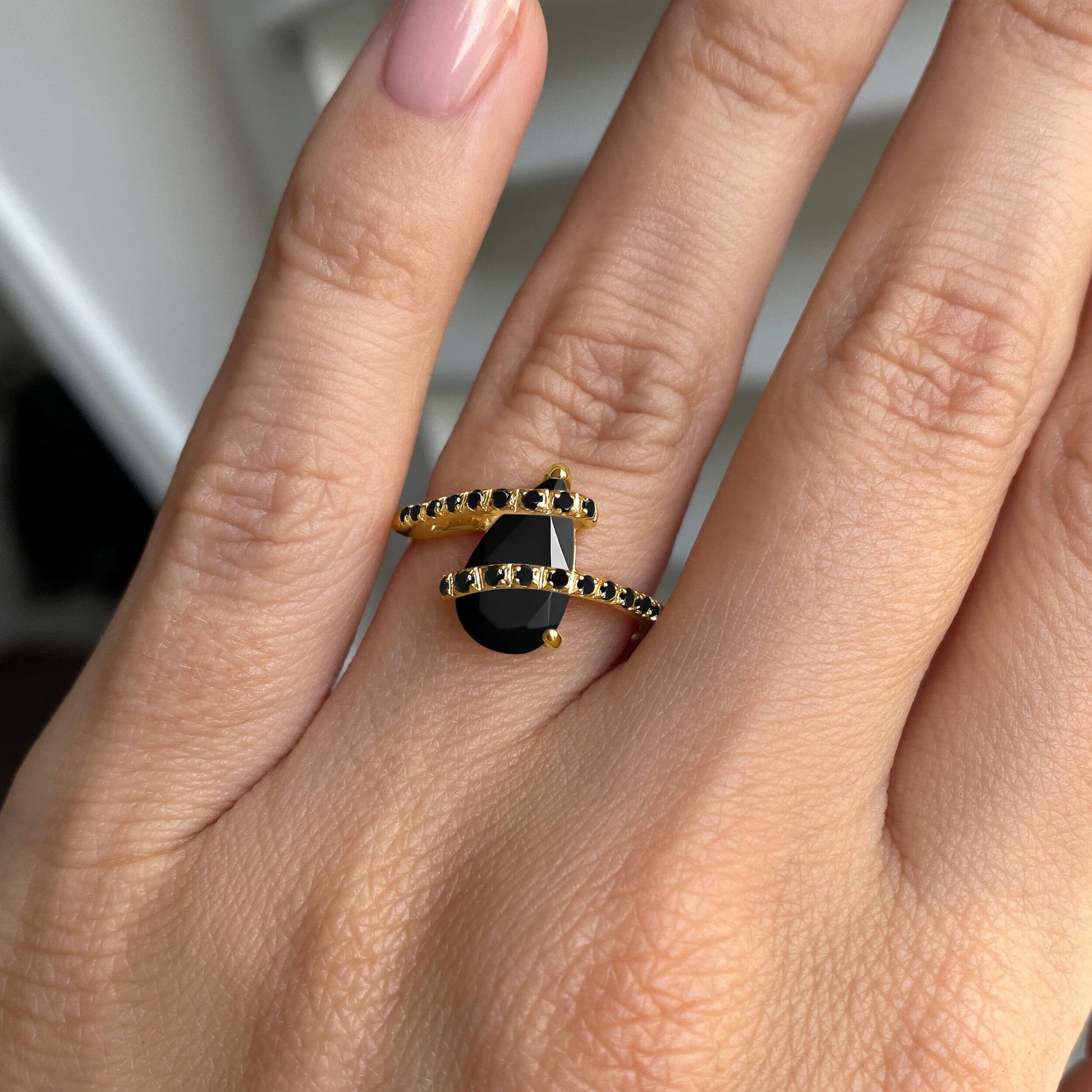 Bypass Ring - yellow gold closeup
