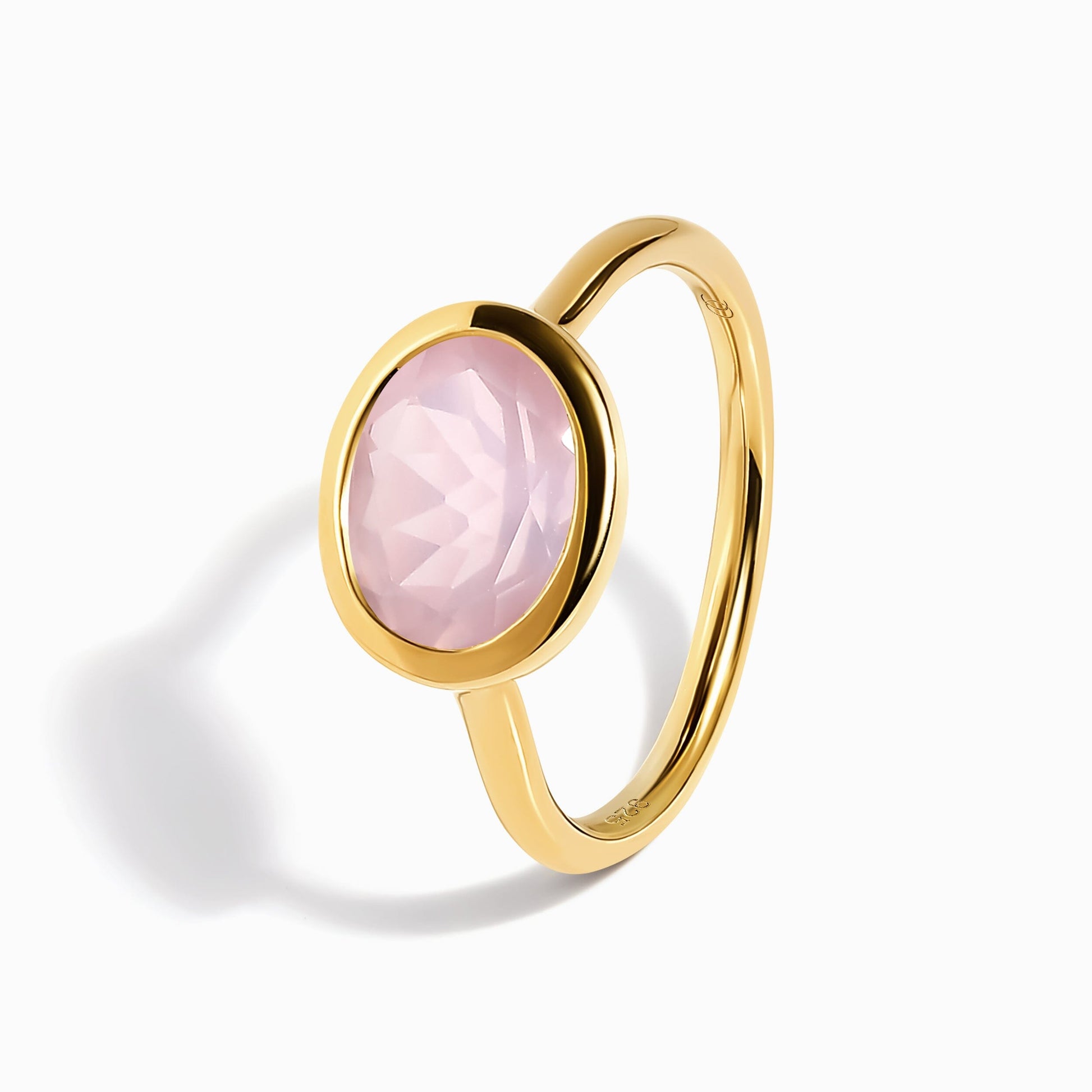 Rose Quartz Ring - Skin-Touch, yellow gold angle
