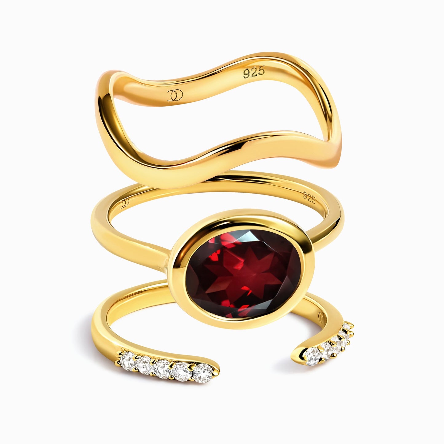 Skin-Touch Twinkling Waves ring stack yellow gold
