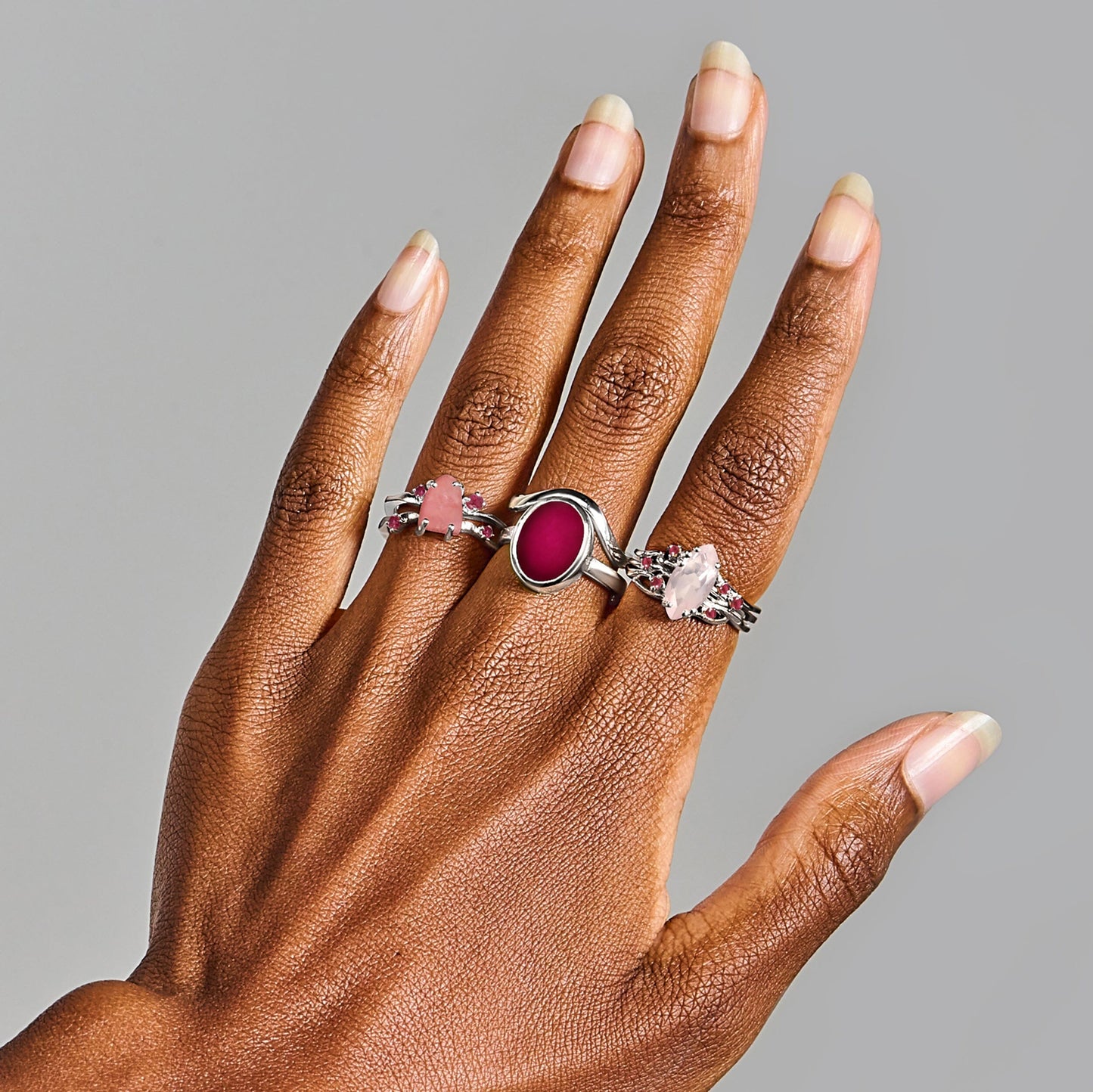 Rose Quartz Ruby Ring - Flow, silver lifestyle
