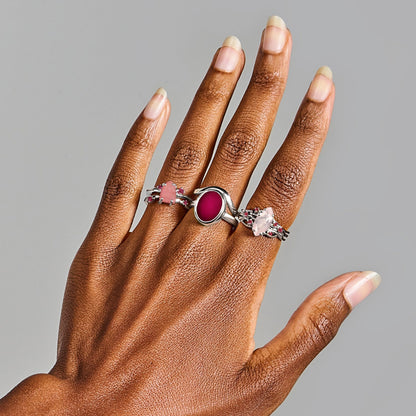 Rose Quartz Ruby Ring - Flow, silver lifestyle