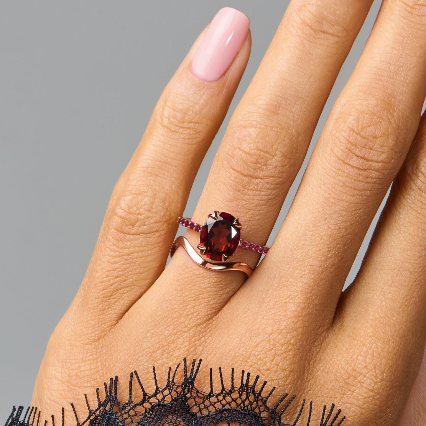 Harlow Waves ring stack rose gold on hand