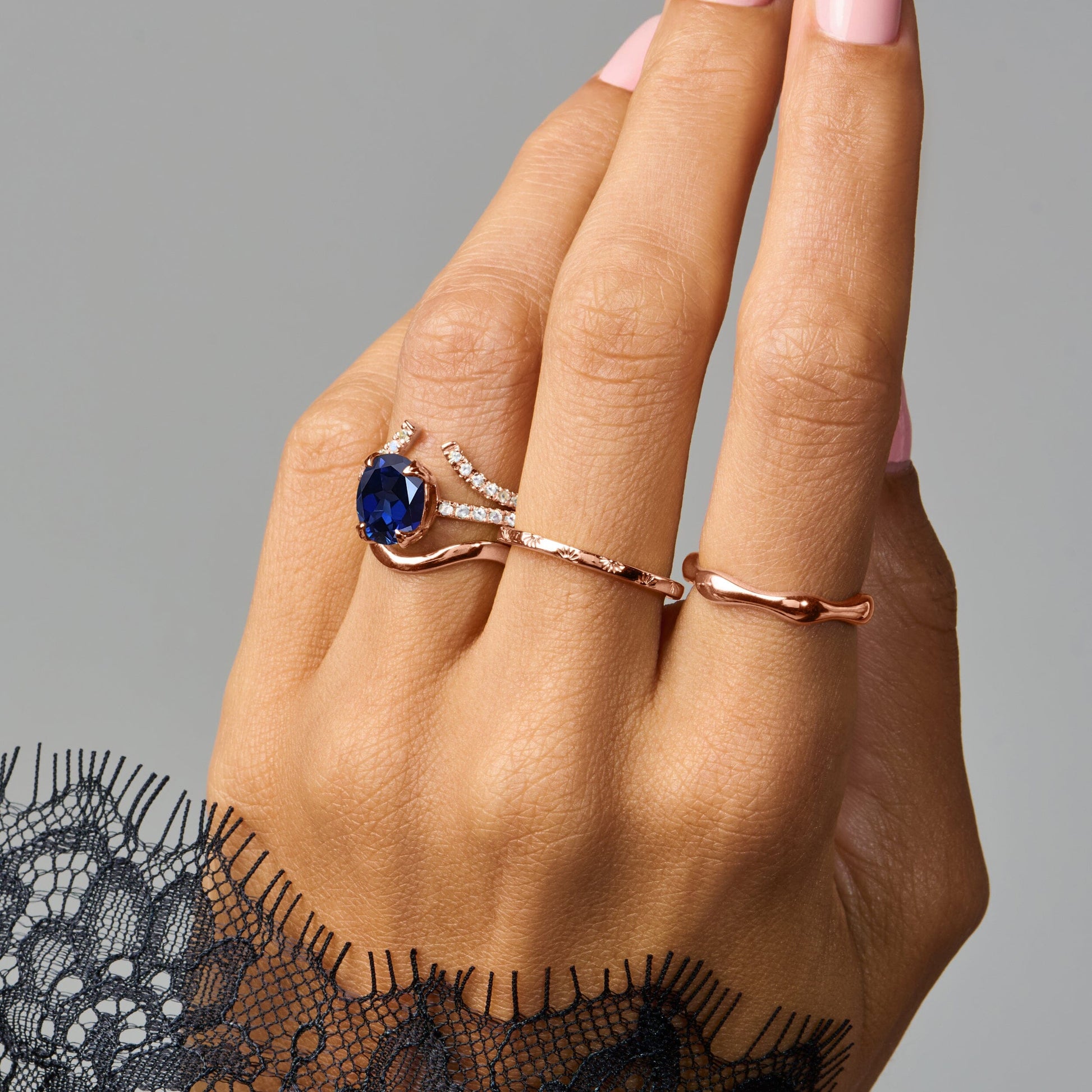 Blue Sapphire Ring Harlow - rose gold stacked
