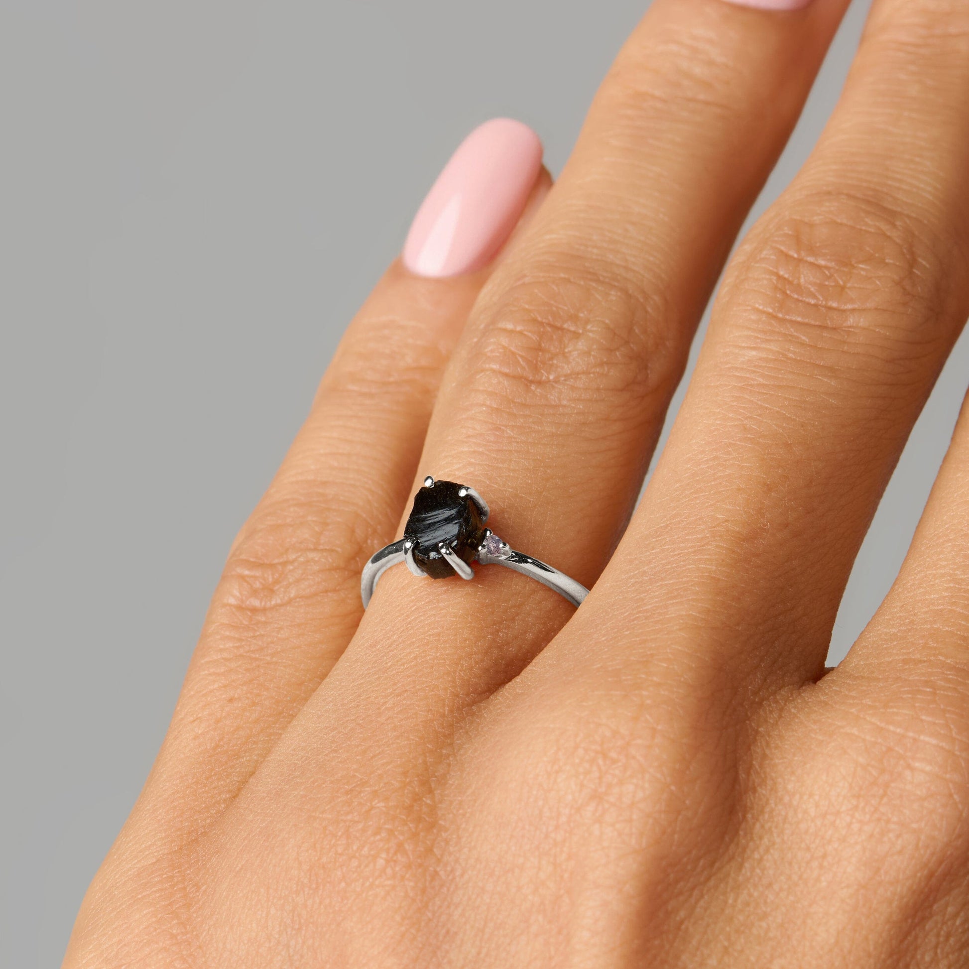 Black Obsidian Labradorite Ring - Petite Allure - silver detail