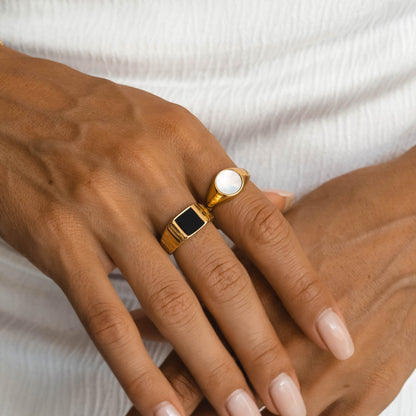 Kaya Onyx Ring on hand