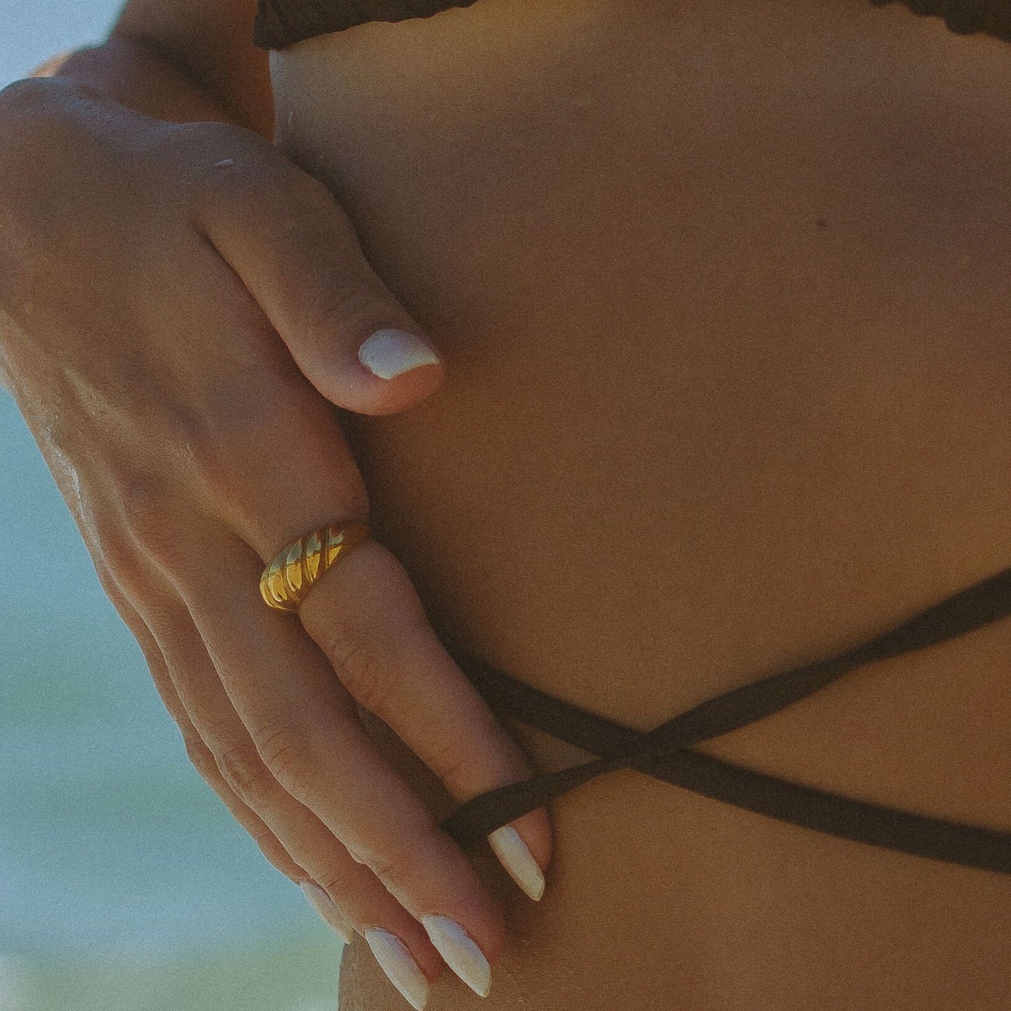 Croissant Ring - beach lifestyle
