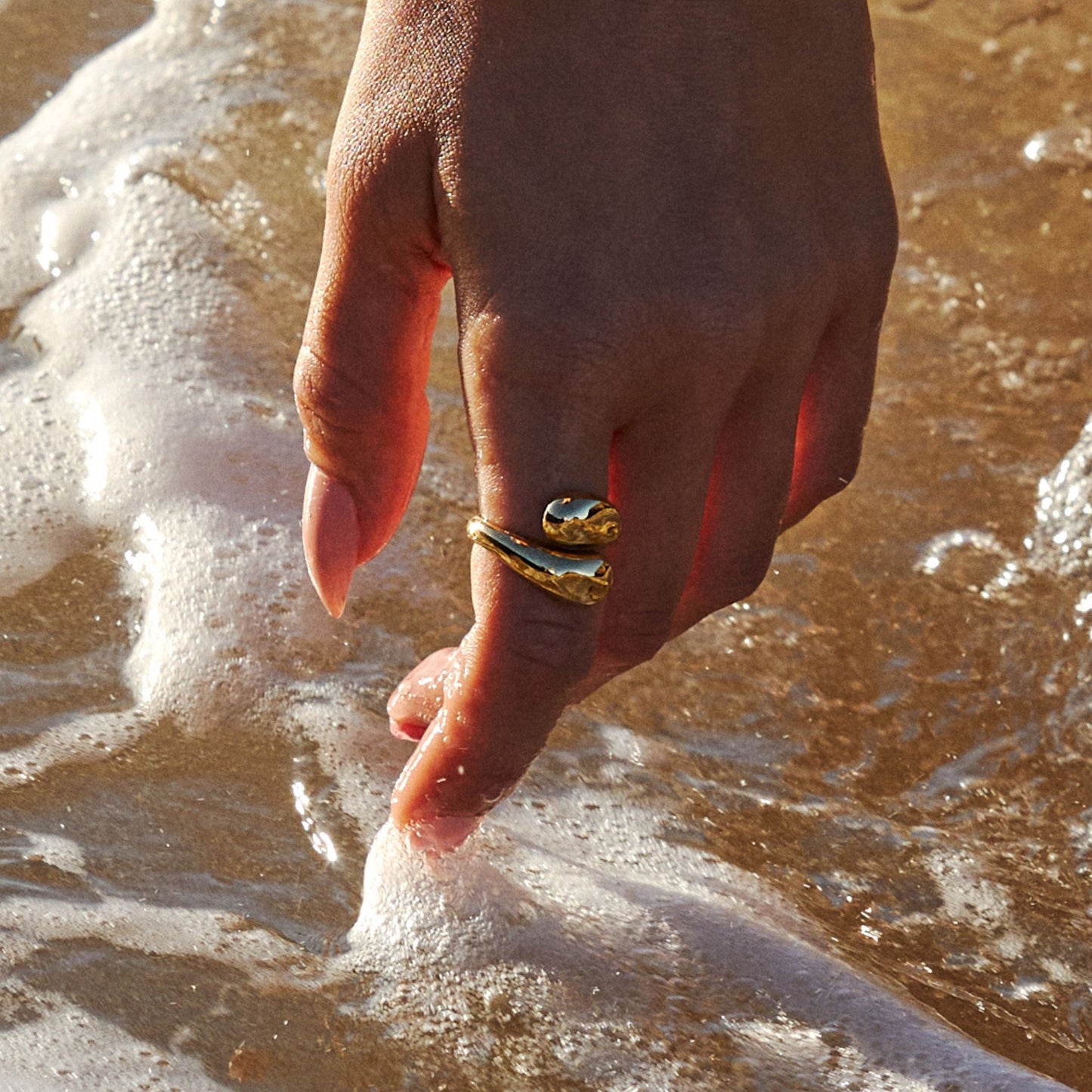 Double Twist Ring - in ocean