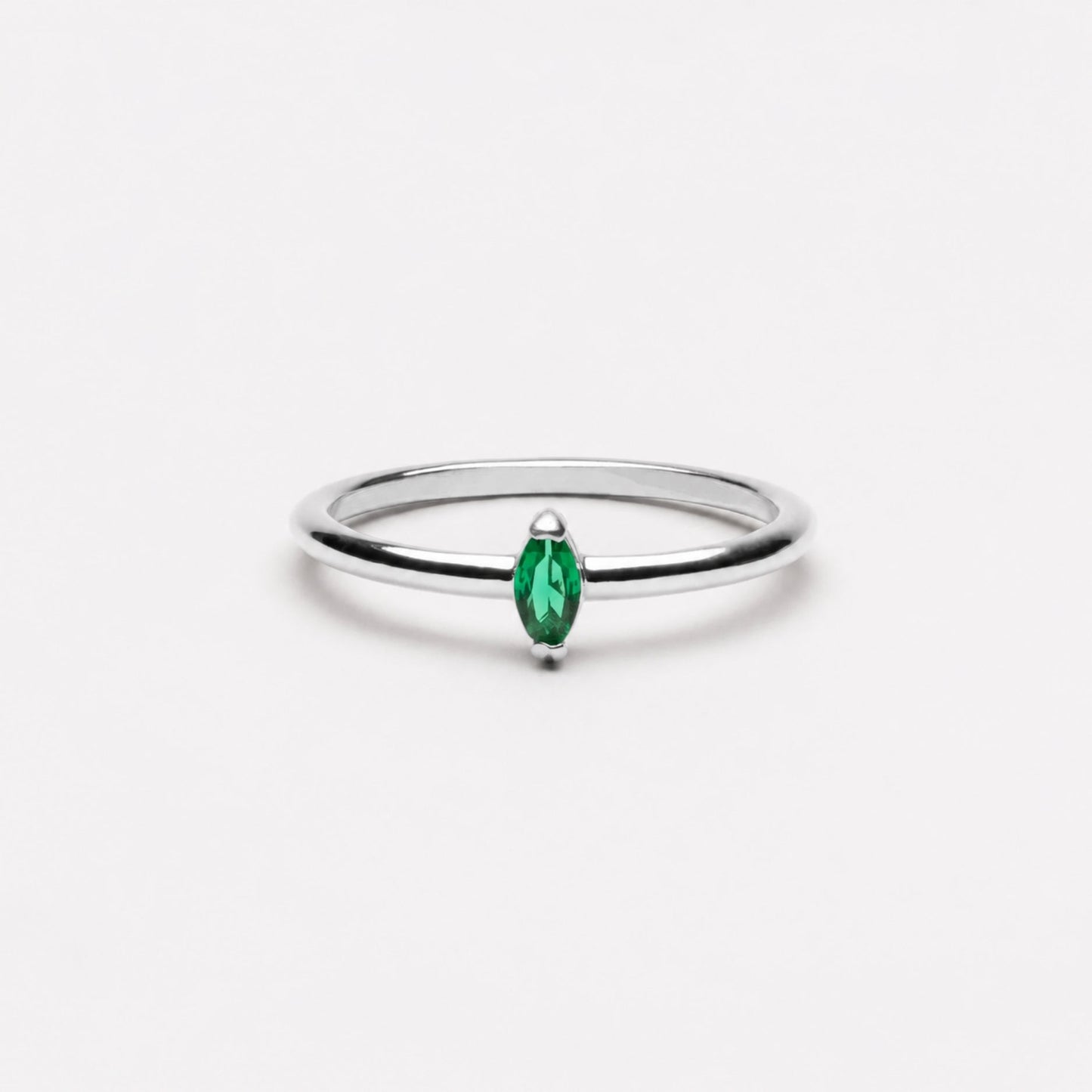 Dainty Emerald Ring - dainty-greensplash-ring