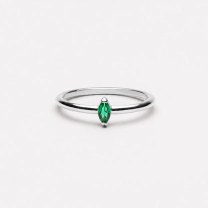 Dainty Emerald Ring - dainty-greensplash-ring