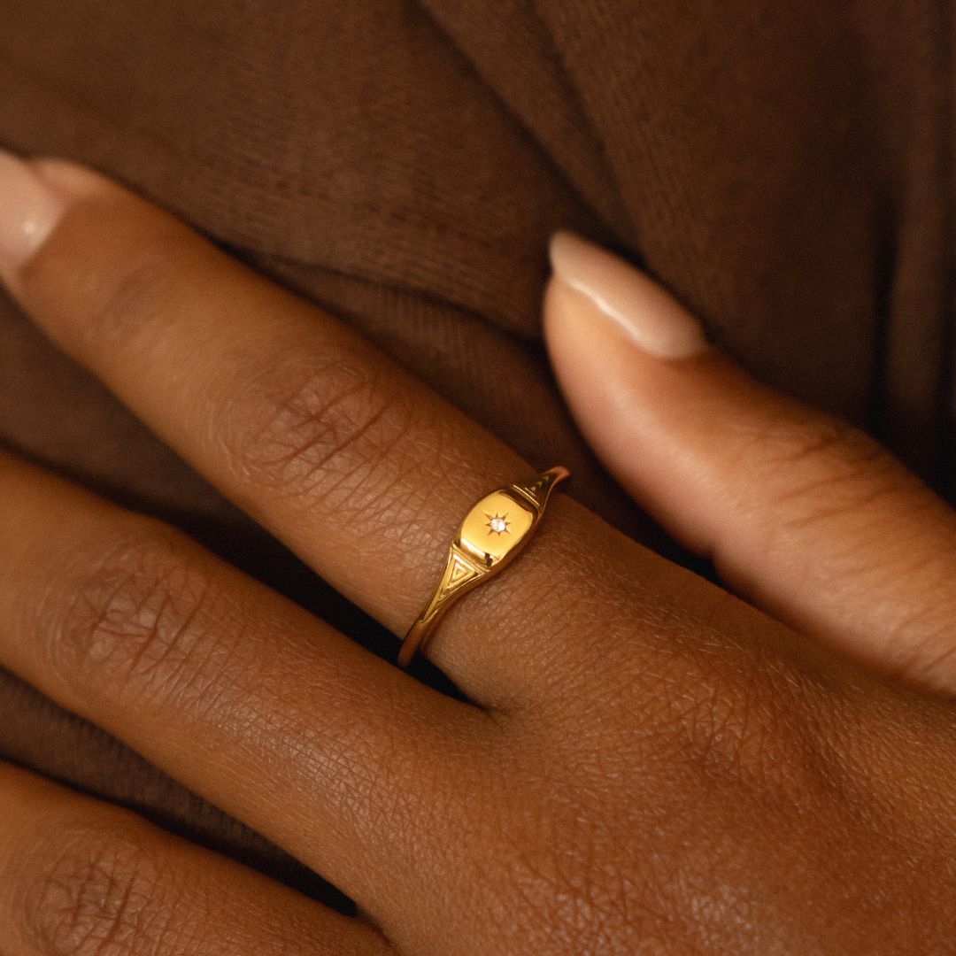 Starlight Heirloom Ring - dainty-star-jewelry